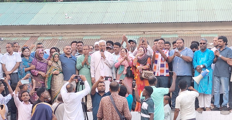 ধর্মের লেবাস পরে অনেকেই রাজনীতির তালিম দিচ্ছে: ডা. জাহিদ