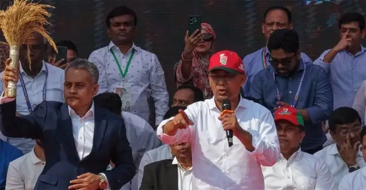 এনআইডি ও বিকাশ নম্বর নেওয়ার বিষয়ে সতর্ক করলেন তারেক রহমান