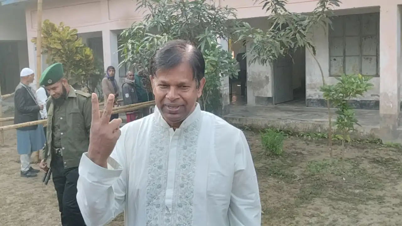 বিএনপি মনোনীত প্রার্থী খন্দকার আবু আশফাক