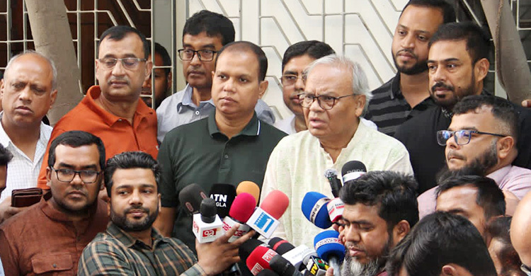 গণভোটের ৪টির একটিতে দ্বিমত হলে ‘না’ বলার সুযোগ কোথায়: রিজভী