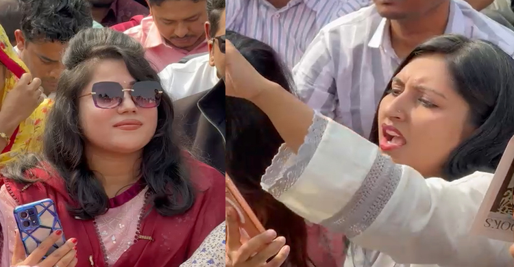 প্রখর রোদ উপেক্ষা করে ইসির সামনে আন্দোলনে ছাত্রদলের নেত্রীরা