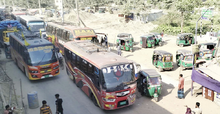 উত্তরবঙ্গের মহাসড়কে শঙ্কা ফিটনেসবিহীন গাড়ি