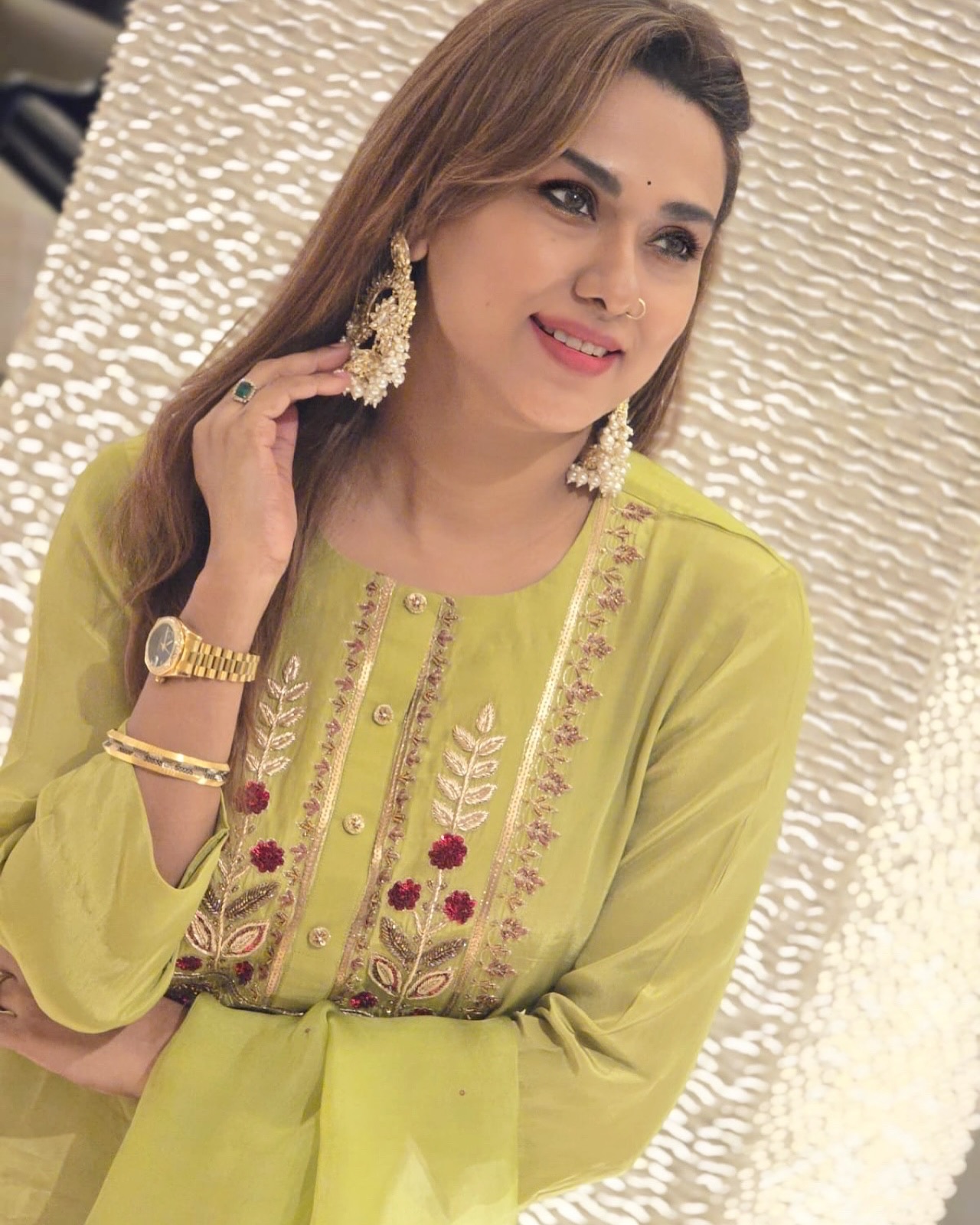 কী পরিমাণ সোনার গয়না উদ্ধার হলো ববির