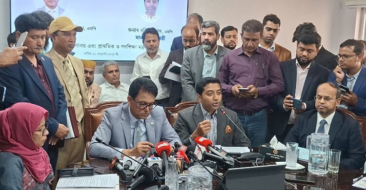 বিদেশিরা বাংলাদেশে পড়তে আসবে, আমরা যাবো না: ববি হাজ্জাজ