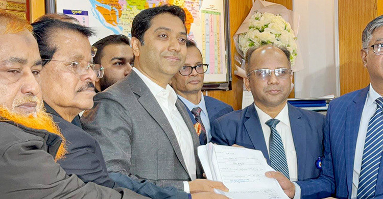 ববি হাজ্জাজের নেই জমি-বাড়ি, স্ত্রীর আছে ১২০ ভরি সোনা