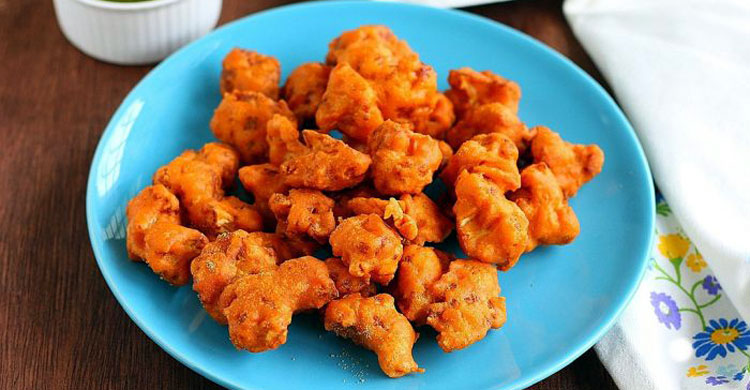 বর্ষার দিনের মুখরোচক খাবার