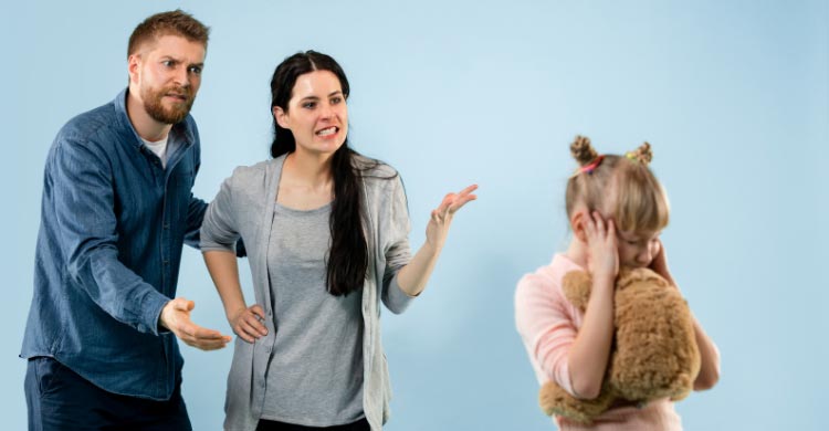 আপনার যে কথাগুলো সন্তানের আত্মবিশ্বাস ভেঙ্গে দিতে পারে