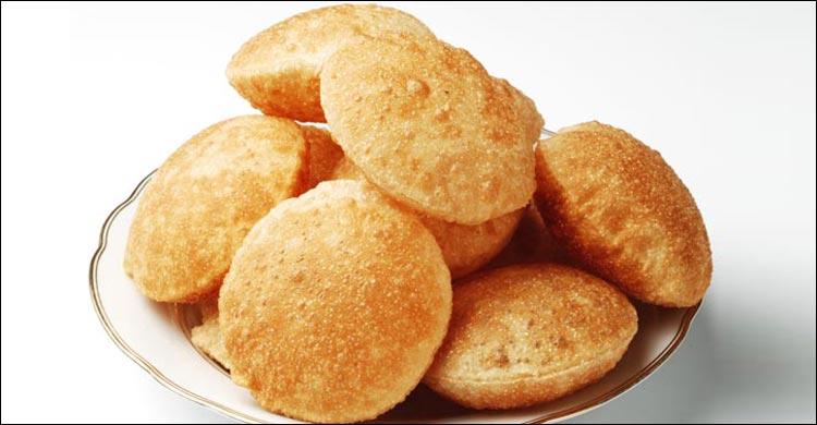 পুরান ঢাকার টাকি মাছের পুরি বাড়িতে বানান সহজে