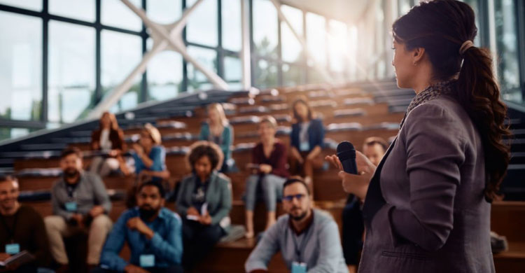 অন্যের চোখে আত্মবিশ্বাসী হওয়ার ৬ উপায়