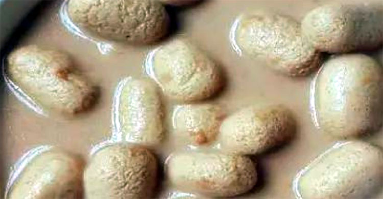 বর্ষার দিনের মুখরোচক খাবার
