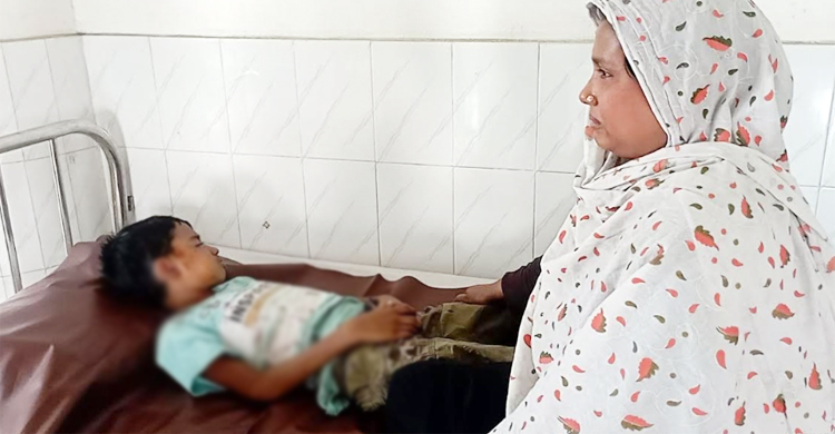 বগুড়ায় পুলিশ-হরতাল সমর্থকদের সংঘর্ষ, শিশুসহ গুলিবিদ্ধ ৭