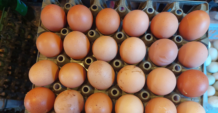 চিনি-ডাল-আটা-ময়দা বাদে ক্রেতার নাগালে সব পণ্য