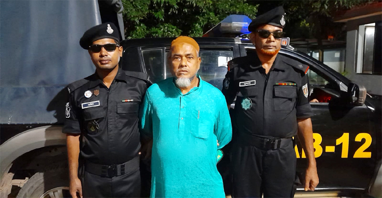 দুই শিশুকে ধর্ষণের দায়ে ৬০ বছরের সাজাপ্রাপ্ত আসামি গ্রেফতার