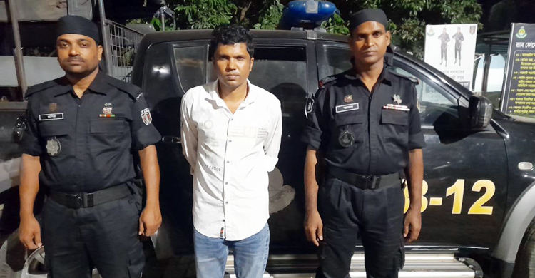 গাড়িতে অগ্নিসংযোগের ঘটনায় স্বেচ্ছাসেবক দল নেতা কারাগারে