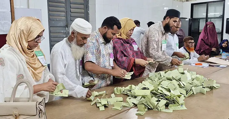 বগুড়ায় উপ-নির্বাচনে ভোট পড়েছে ৪২.৪৯ শতাংশ