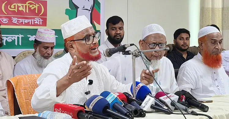 আ’লীগ পালাবার জায়গা পেয়েছে, আপনাদের পাশে কেউ থাকবে না