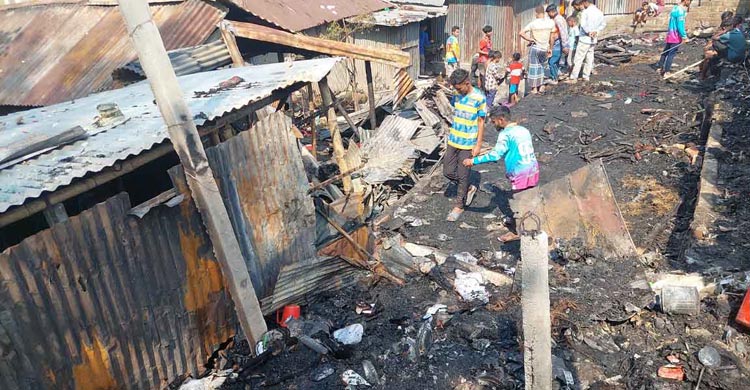 তিল তিল করে জমানো পুঁজি আগুনে পুড়ে ছাই