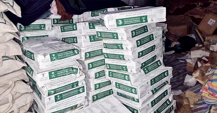 বগুড়ার ৯ উপজেলায় পৌঁছে গেছে উপহারের খেজুর, যাবে আরও ৩টিতে