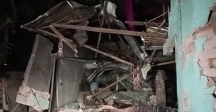 বগুড়ায় এক বাড়িতে বিস্ফোরণে আহত ৪, ঘটনাস্থল ঘিরে রেখেছে পুলিশ
