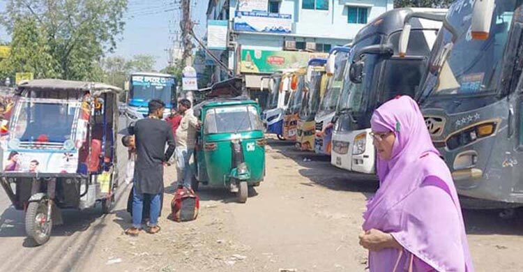 প্রশাসনের আশ্বাসে বগুড়ায় বাস চলাচল স্বাভাবিক