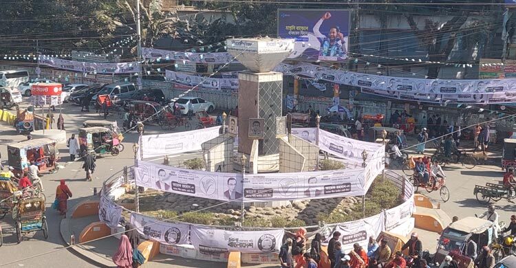 প্রতিশ্রুতির চেয়ে বাস্তব উন্নয়নে জোর ভোটারদের