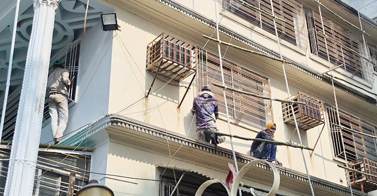 বগুড়ার স্মৃতিবিজড়িত বাড়িতে সাজ সাজ রব, উজ্জীবিত নেতাকর্মীরা