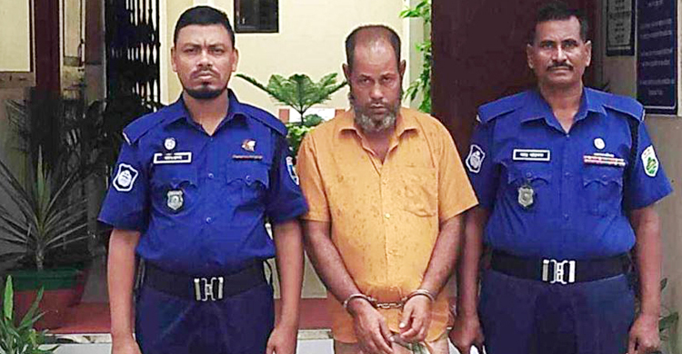 মেয়েকে ধর্ষণের অভিযোগে কারাগারে সৎ বাবা