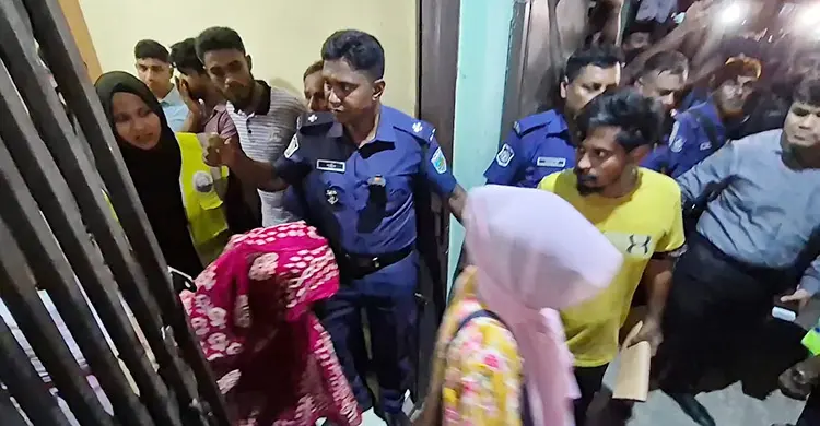 সিলগালা করা হোটেলেই চলছিল অনৈতিক কাজ, আটক ২০