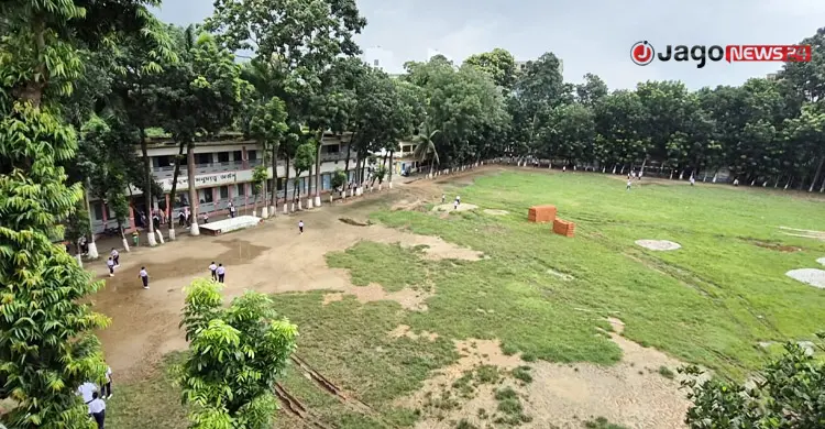 ১৭৩ বছরের গৌরবের আড়ালে ধুঁকছে মেধার বাতিঘর