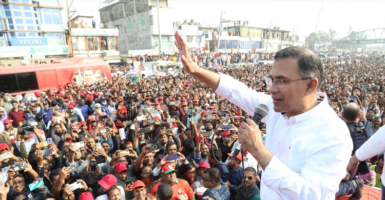 তারেক রহমানের দেওয়া হুইলচেয়ার পেলো প্রতিবন্ধী ১০ শিশু-কিশোর
