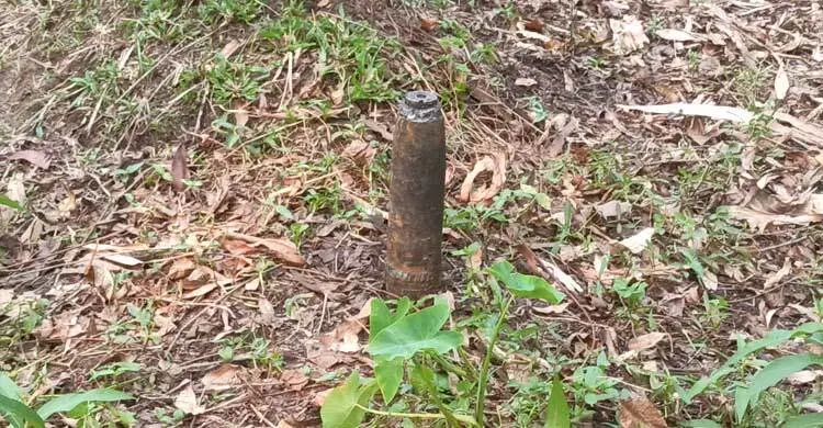 পঞ্চগড়ে জমি খুঁড়তে গিয়ে পাওয়া গেলো মর্টাল শেল