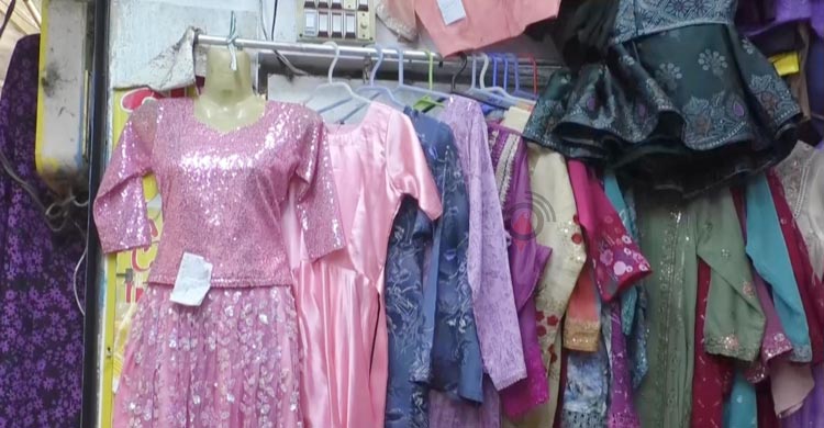 দর্জিপাড়ায় ব্যস্ততা, নির্ঘুম রাত কাটছে কারিগরদের