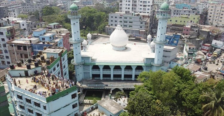 রমজানে পায় নতুন চেহারা, বছরজুড়ে টানে পর্যটক