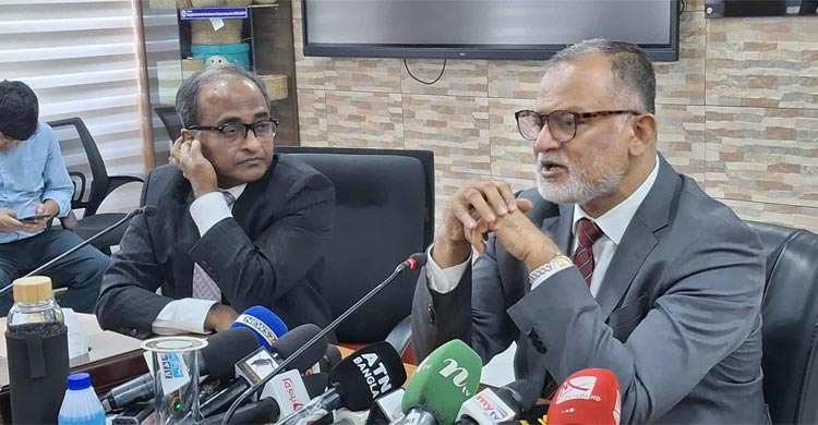 চলতি সপ্তাহে পেঁয়াজের দাম না কমলে আমদানি: বাণিজ্য উপদেষ্টা