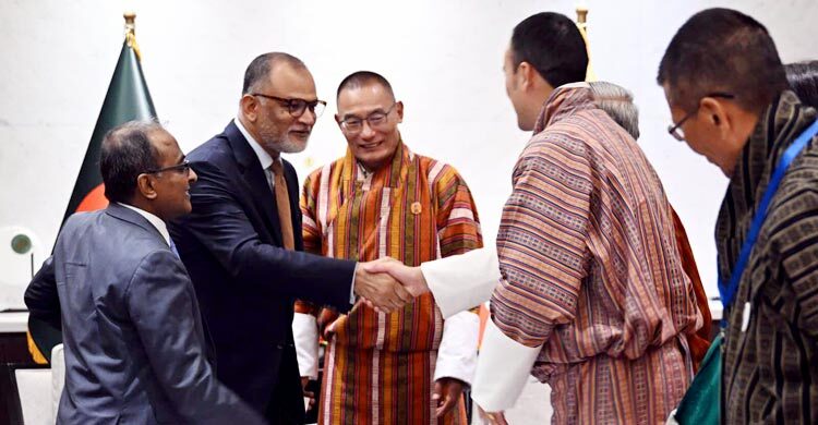 ভুটানের প্রধানমন্ত্রীর সঙ্গে বাণিজ্য উপদেষ্টার সাক্ষাৎ
