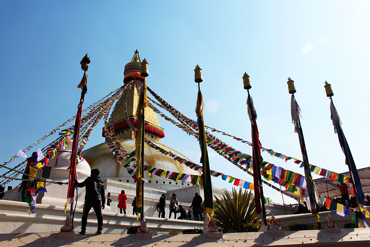 যে মন্দির ঘিরে এক শহর