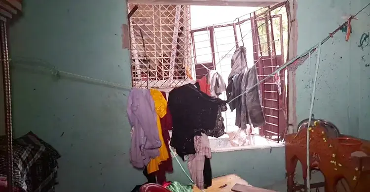 বরিশালে গ্যাস সিলিন্ডার বিস্ফোরণে বাবা-ছেলে আহত