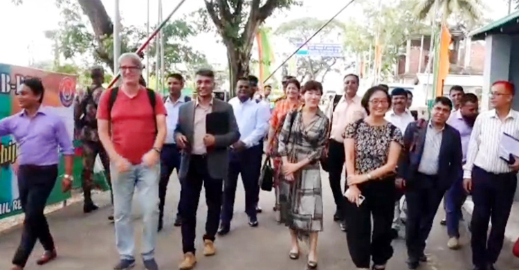 আখাউড়া স্থলবন্দর ঘুরে দেখলো জাতিসংঘের অর্থনৈতিক বিষয়ক কমিশন