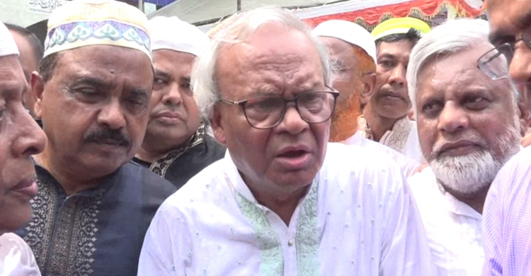 গোটা জাতি আজ শ্বাসরুদ্ধকর অবস্থায় আছে: রিজভী