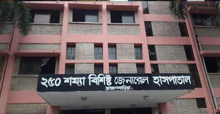 ব্রাহ্মণবাড়িয়ায় মসজিদের বারান্দায় ফেলে রাখা নবজাতক উদ্ধার