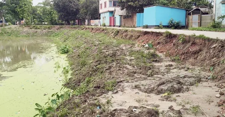 কাজ না করেই কোটি টাকার বিল উত্তোলন