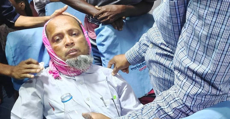 ব্রাহ্মণবাড়িয়ায় চলন্ত ট্রেনে এলোপাতাড়ি পাথর নিক্ষেপ, যাত্রী আহত