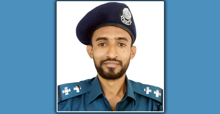 ধ্বংসের সময় পকেটে ইয়াবা লুকিয়ে ধরা মাদকদ্রব্যের কর্মকর্তা