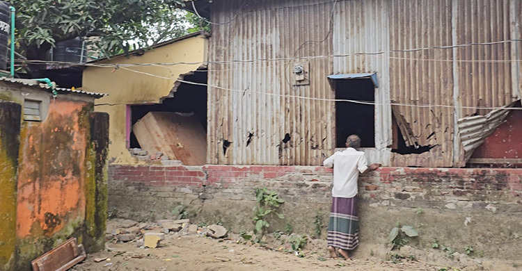 ব্রাহ্মণবাড়িয়ায় জমি নিয়ে দুই ভাইয়ের বিরোধে সংঘর্ষ, আহত ৪০