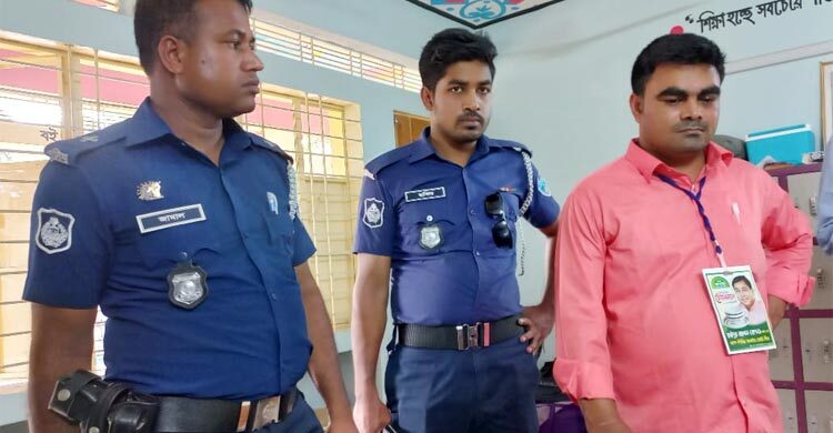 ব্যালট ছিনিয়ে নিয়ে প্রকাশ্যে সিল মারার চেষ্টা, যুবকের জেল