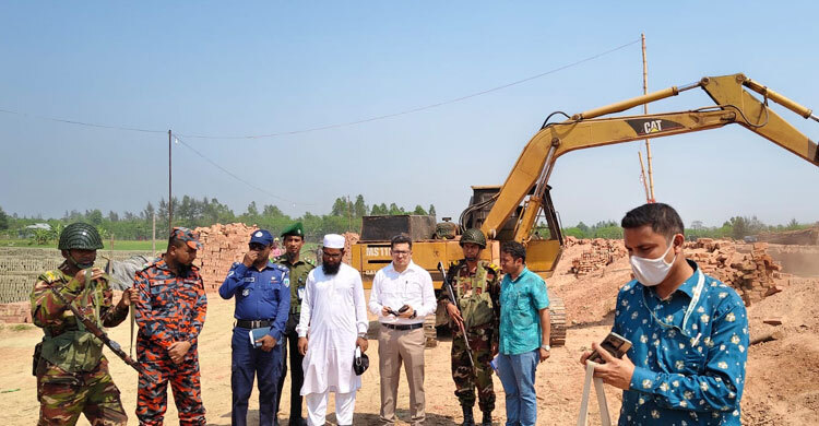 লক্ষ্মীপুরে তিন ইটভাটা মালিককে সাড়ে ৪ লাখ টাকা জরিমানা