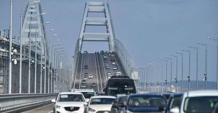 Ukraine war: 2 dead after ‘attack’ on Crimea bridge
