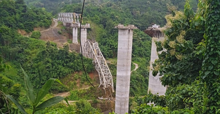 17 killed as under-construction railway bridge collapses in India