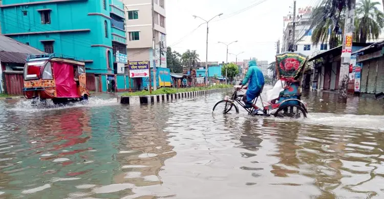 জলাবদ্ধতায় কোটি টাকা ব্যয়েও কমেনি নগরবাসীর দুর্ভোগ