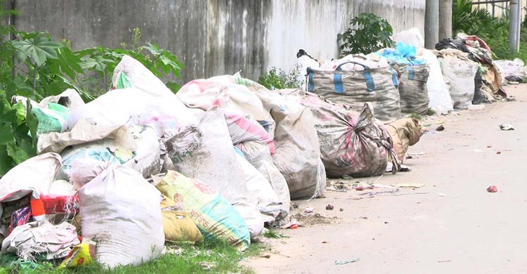অব্যবস্থাপনায় ও অবকাঠামো সংকটে ধুঁকছে ঠাকুরগাঁও বিসিক